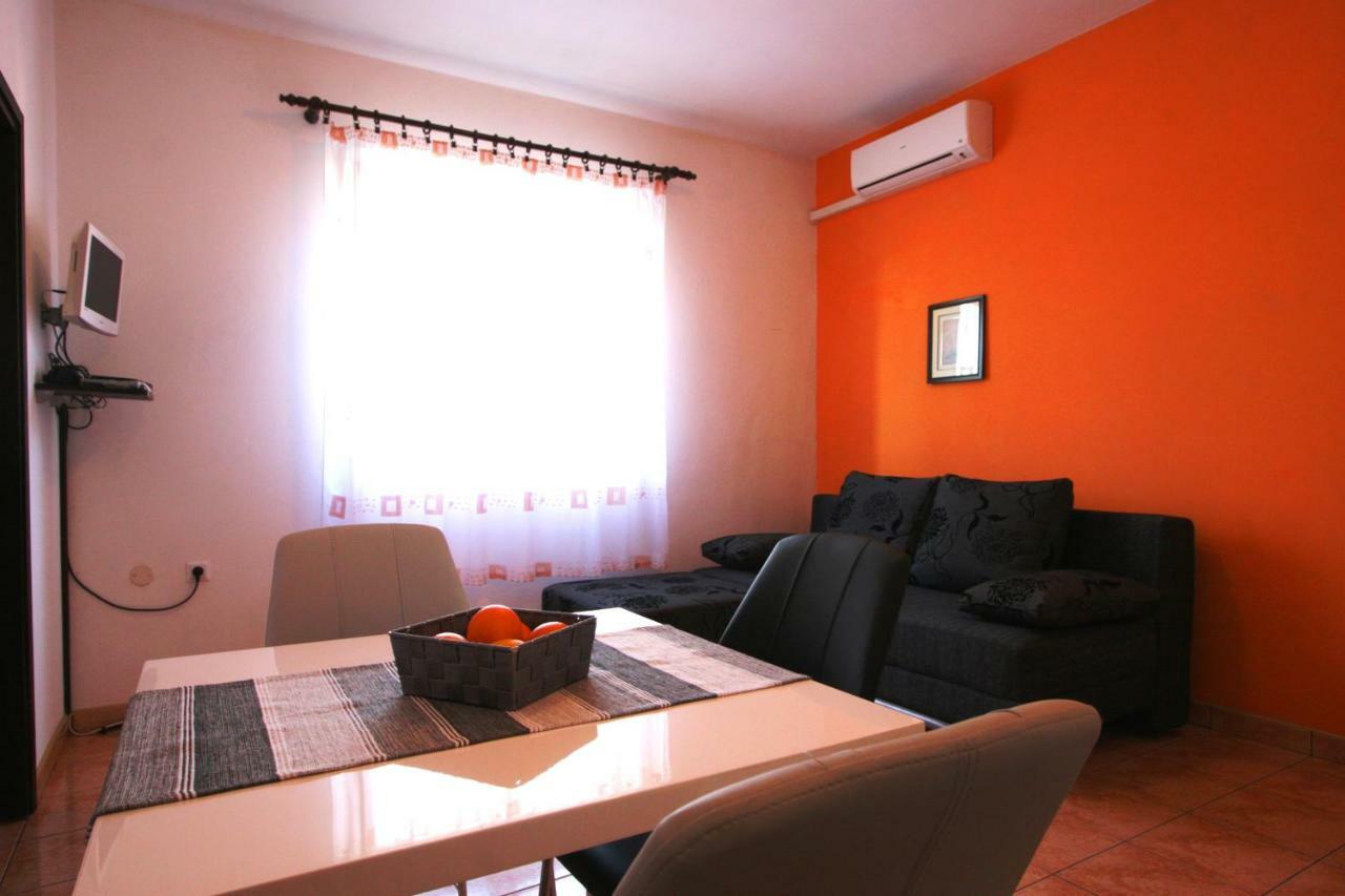 Vesna Apartment Пула Экстерьер фото