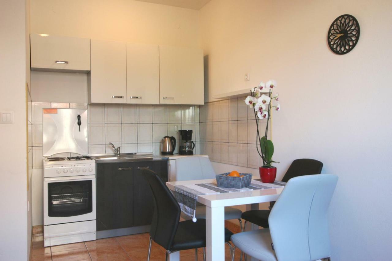 Vesna Apartment Пула Экстерьер фото